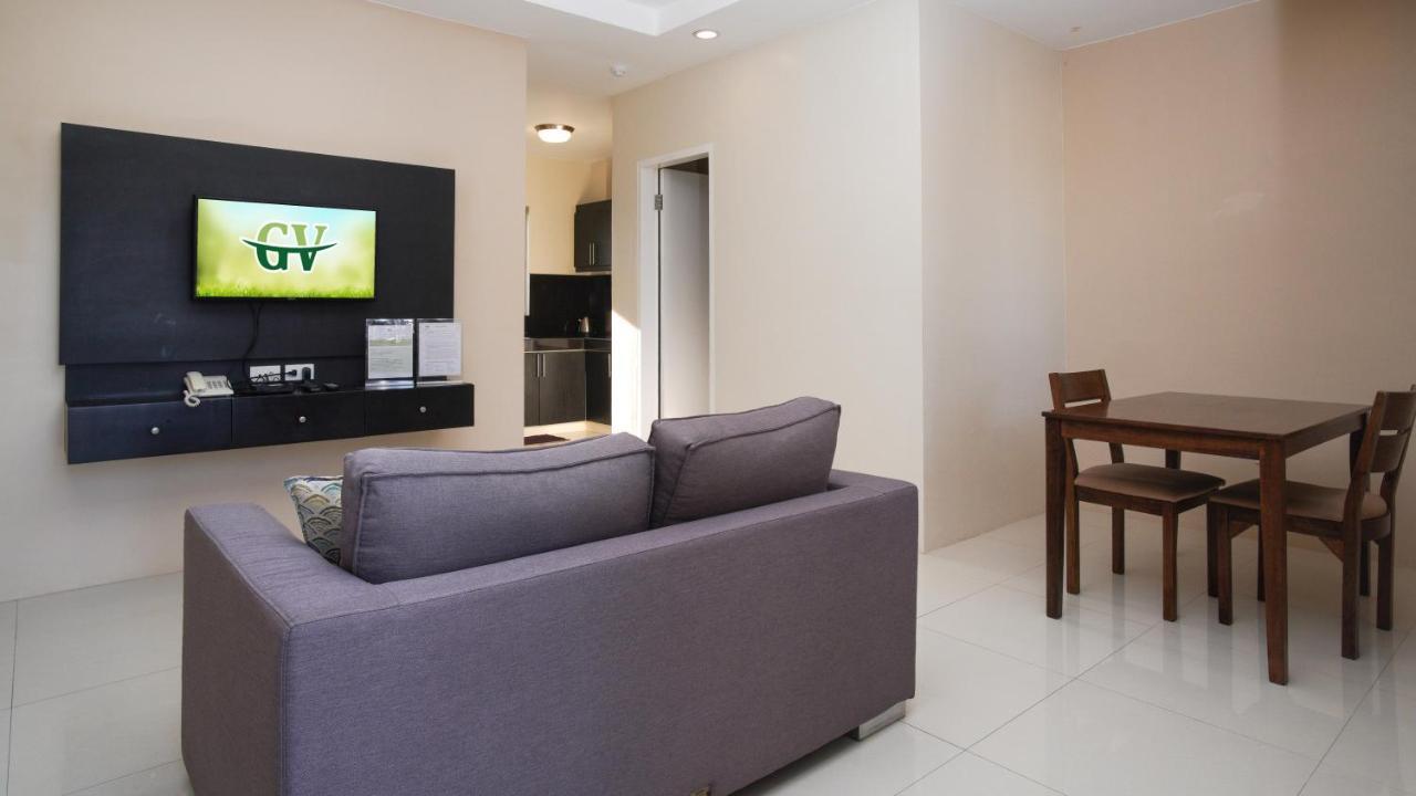 Garden Vista Hotel Davao Экстерьер фото