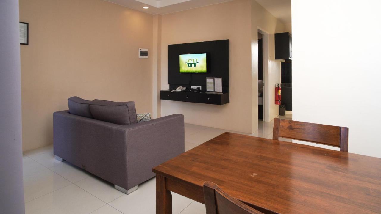 Garden Vista Hotel Davao Экстерьер фото
